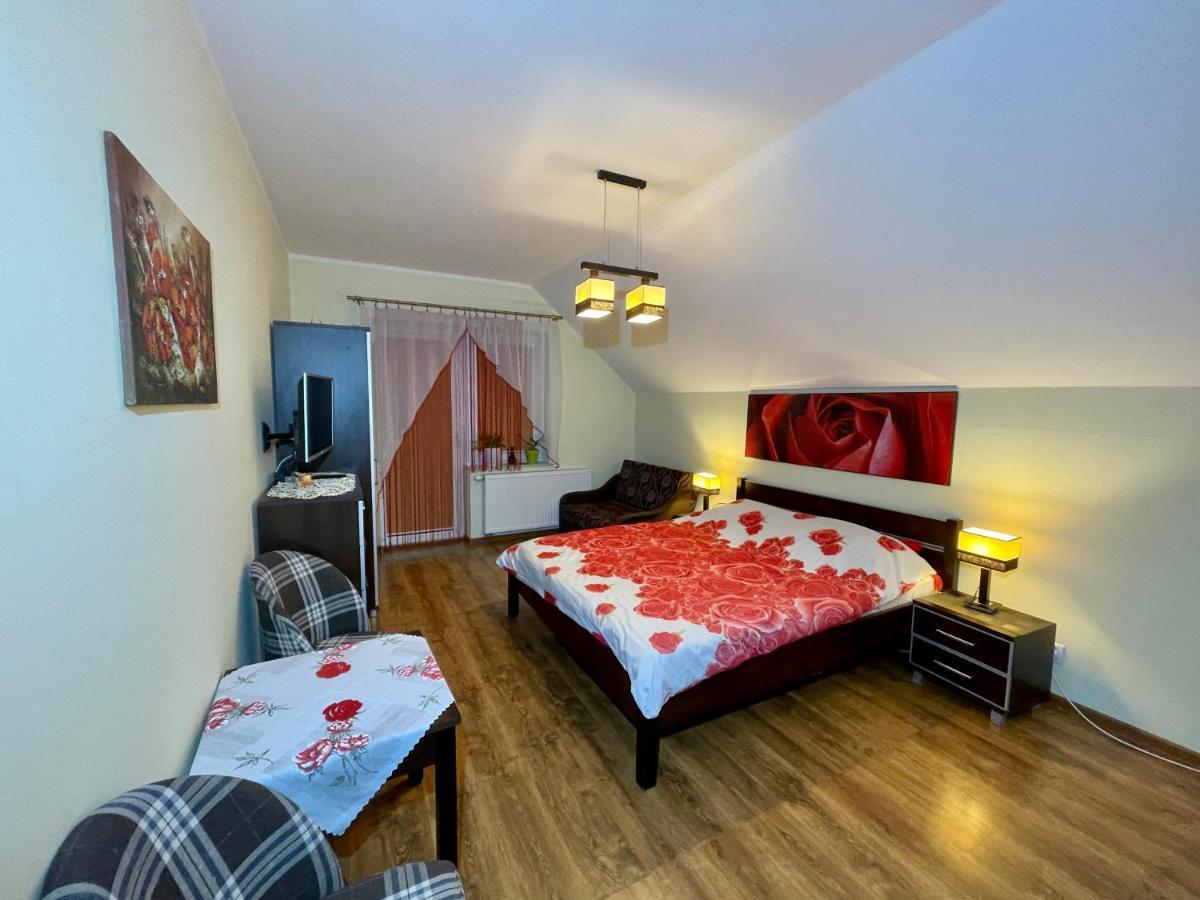 Red Rose Apartment วาดีสวาโวโว ภายนอก รูปภาพ