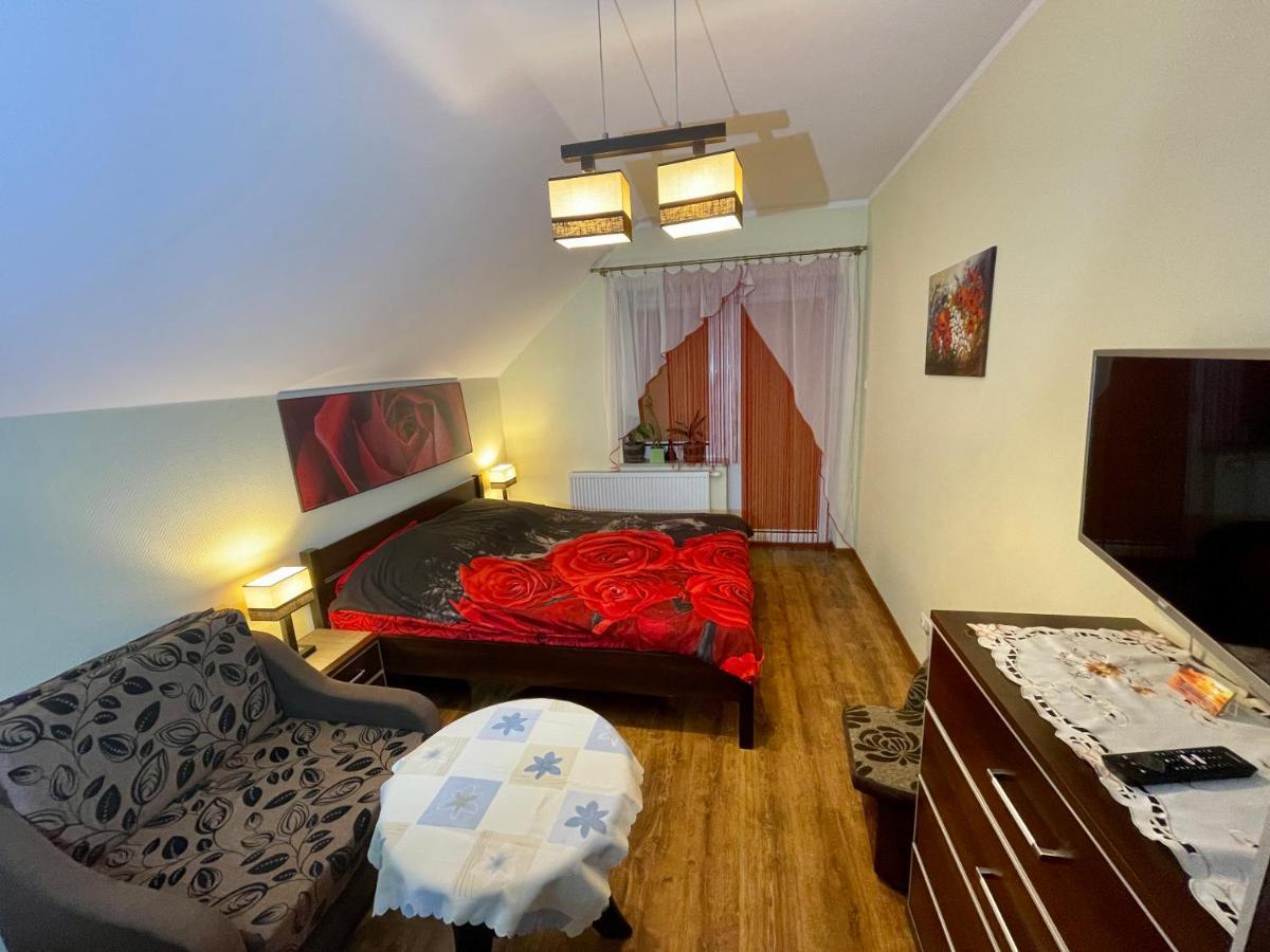 Red Rose Apartment วาดีสวาโวโว ภายนอก รูปภาพ