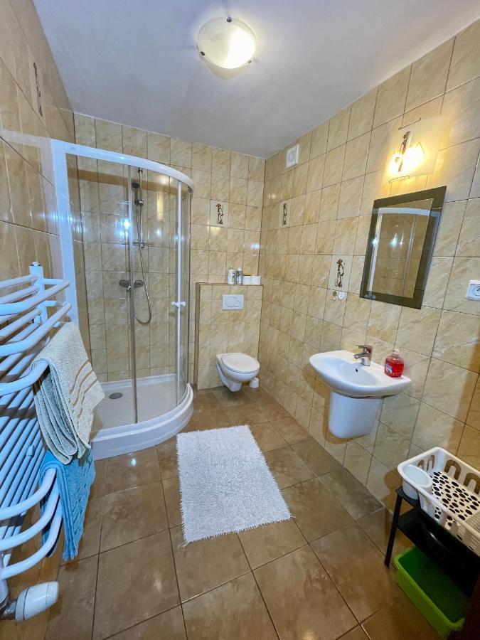Red Rose Apartment วาดีสวาโวโว ภายนอก รูปภาพ
