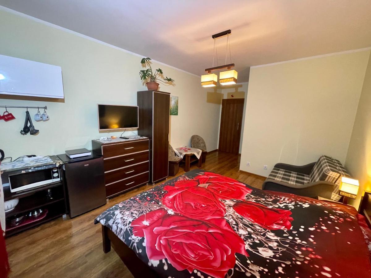 Red Rose Apartment วาดีสวาโวโว ภายนอก รูปภาพ