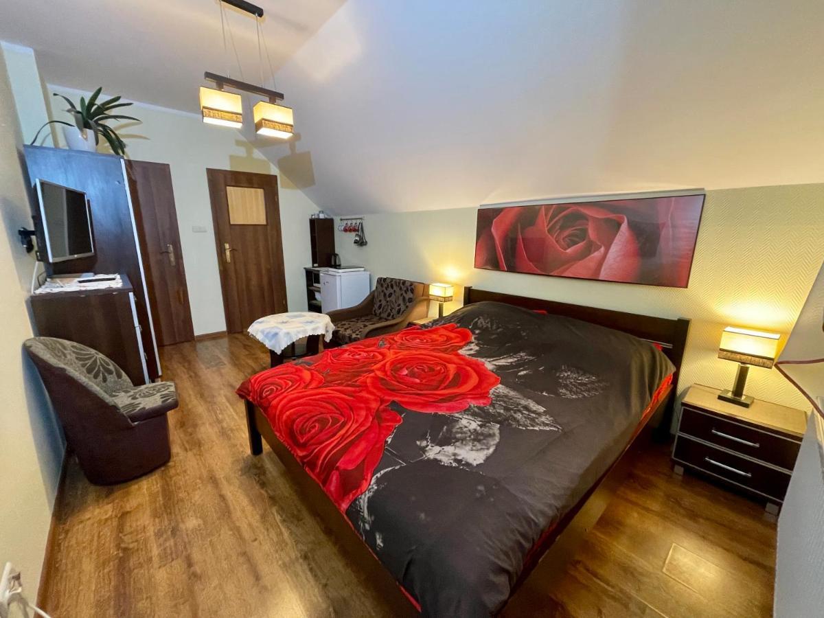 Red Rose Apartment วาดีสวาโวโว ภายนอก รูปภาพ