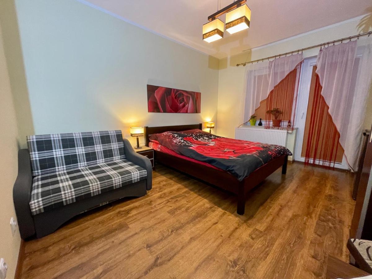 Red Rose Apartment วาดีสวาโวโว ภายนอก รูปภาพ