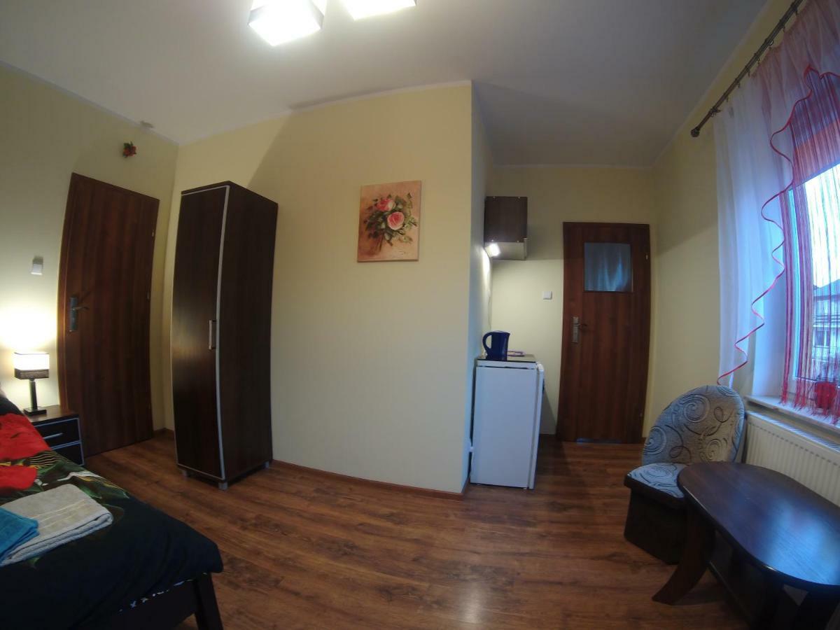 Red Rose Apartment วาดีสวาโวโว ภายนอก รูปภาพ